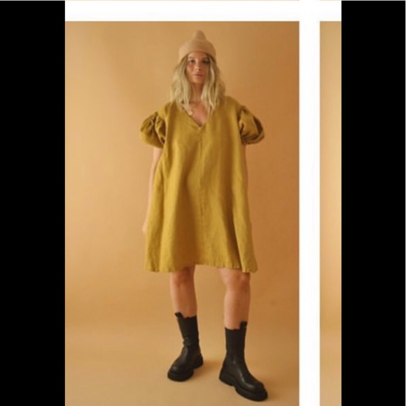 Elegant Mustard Mini Dress - Picture 1 of 8